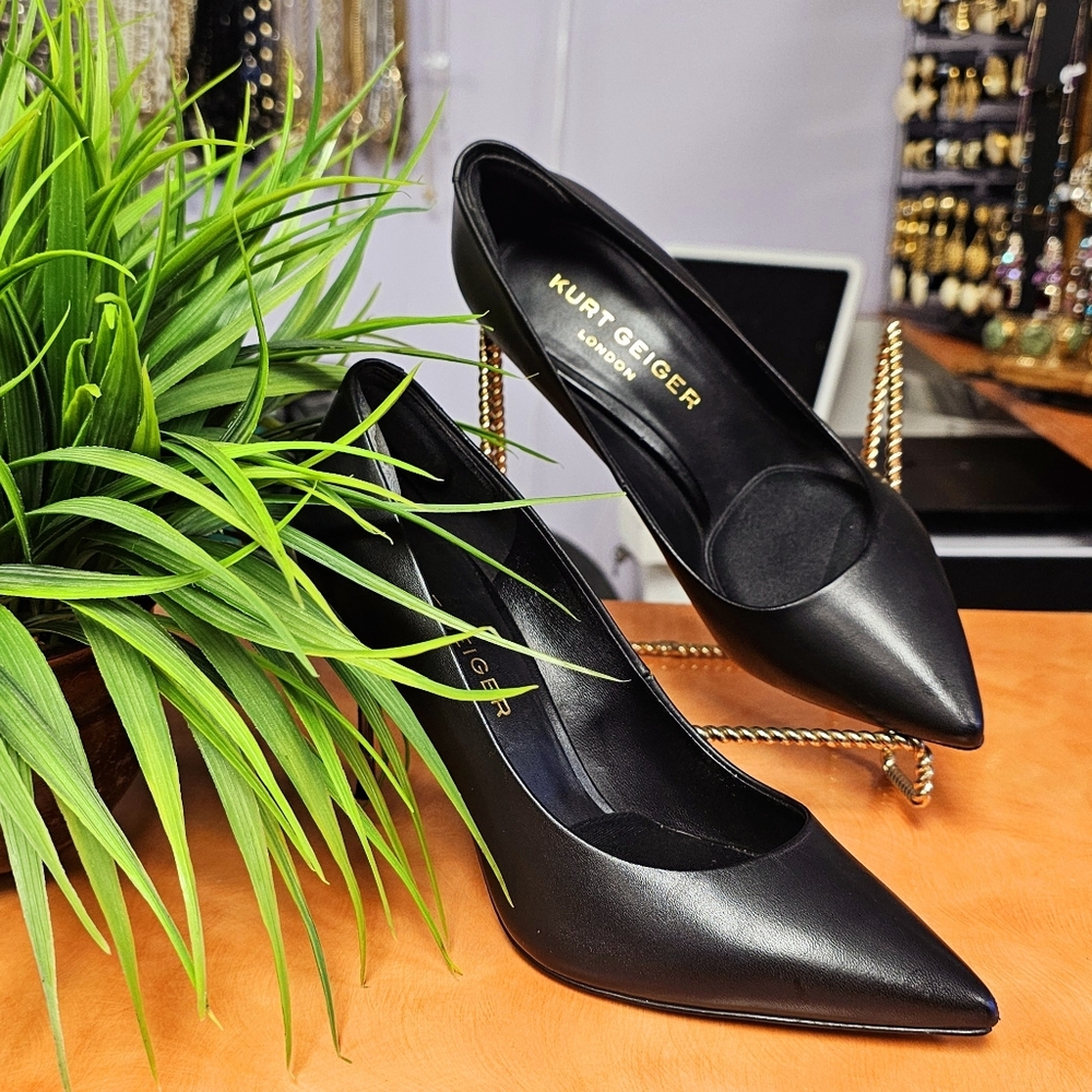 Kurt Geiger Black Pointed Heels